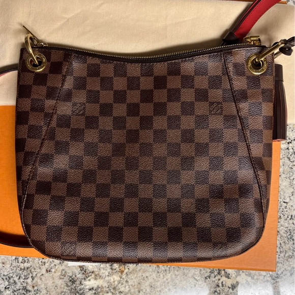 Louis Vuitton South Bank Besace DE Bag 🌸🌺🌼 - Picture 4 of 16